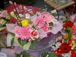 桃のお花が入荷しております♪|「フローラル花づくし」　（北海道札幌市西区の花屋）のブログ